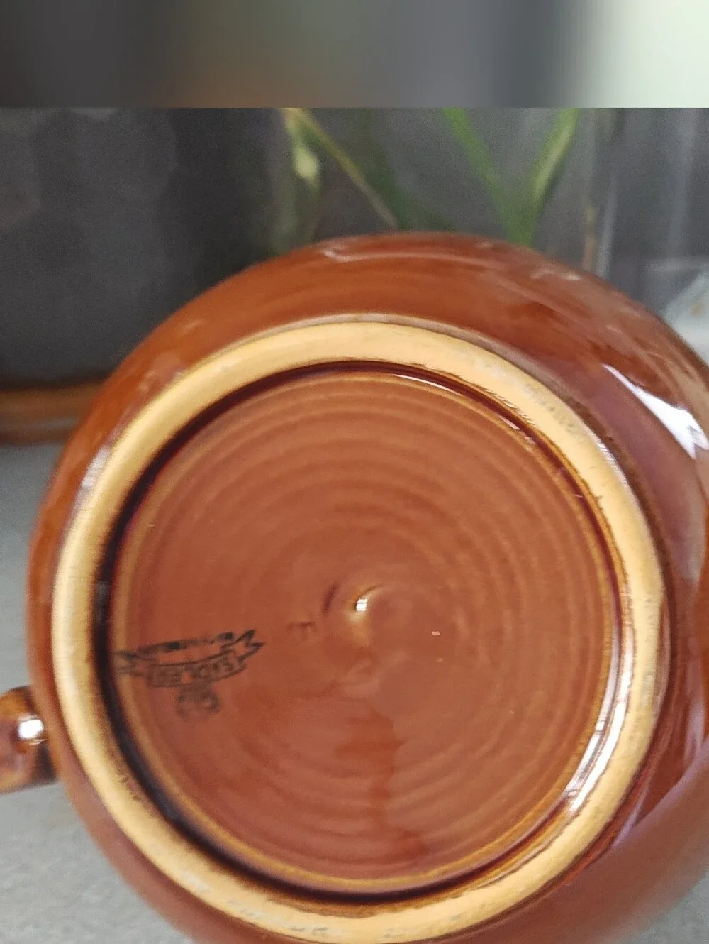 Brown Ceramic Teapot with Lid - Classic Home Kitchen Teapot